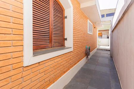 Casa à venda com 104m², 3 quartos e 2 vagas Casa à venda com 104m², 3 quartos e 2 vagasQuintal
