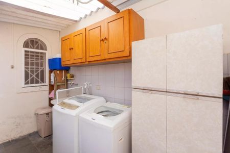 Casa à venda com 104m², 3 quartos e 2 vagas Casa à venda com 104m², 3 quartos e 2 vagasÁrea de Serviço