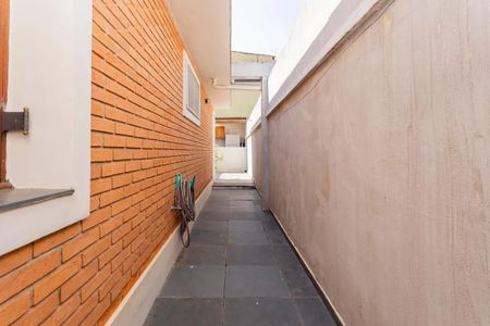 Casa à venda com 104m², 3 quartos e 2 vagas Casa à venda com 104m², 3 quartos e 2 vagasQuintal