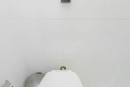 Casa à venda com 104m², 3 quartos e 2 vagas Casa à venda com 104m², 3 quartos e 2 vagasBanheiro