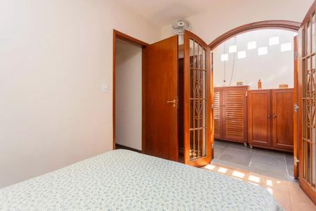 Casa à venda com 104m², 3 quartos e 2 vagas Casa à venda com 104m², 3 quartos e 2 vagasQuarto 2