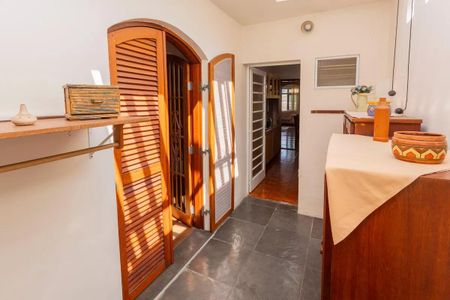 Casa à venda com 104m², 3 quartos e 2 vagas Casa à venda com 104m², 3 quartos e 2 vagasQuintal