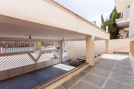 Casa à venda com 104m², 3 quartos e 2 vagas Casa à venda com 104m², 3 quartos e 2 vagasQuintal
