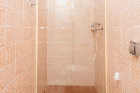 Casa à venda com 104m², 3 quartos e 2 vagas Casa à venda com 104m², 3 quartos e 2 vagasBanheiro da Suíte
