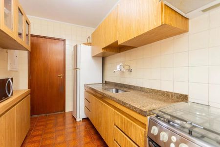 Casa à venda com 104m², 3 quartos e 2 vagas Casa à venda com 104m², 3 quartos e 2 vagasCozinha