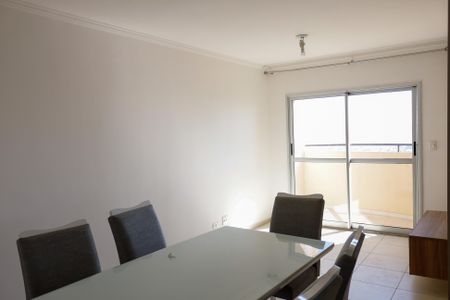 sala de apartamento para alugar com 3 quartos, 76m² em Jaguaribe, Osasco