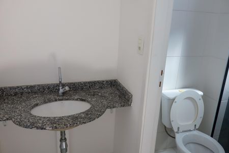 Apartamento para alugar com 76m², 3 quartos e 1 vagaBanheiro da Suíte 2