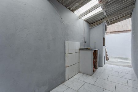 Casa para alugar com 80m², 2 quartos e 1 vagaÁrea de Serviço