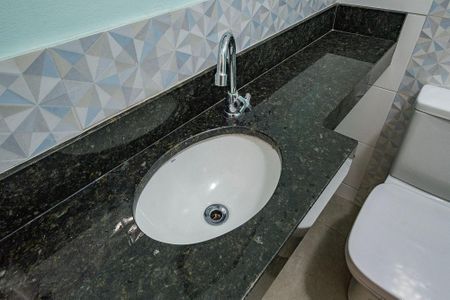 Studio à venda com 28m², 1 quarto e sem vaga Studio à venda com 28m², 1 quarto e sem vagaBanheiro