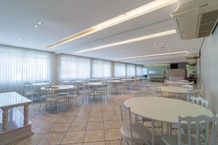 Apartamento para alugar com 75m², 2 quartos e 1 vaga