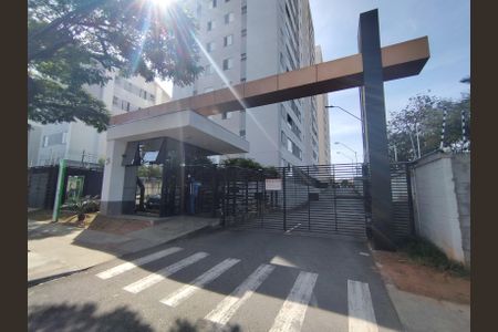 Apartamento para alugar com 52m², 2 quartos e 1 vagaFachada e portaria