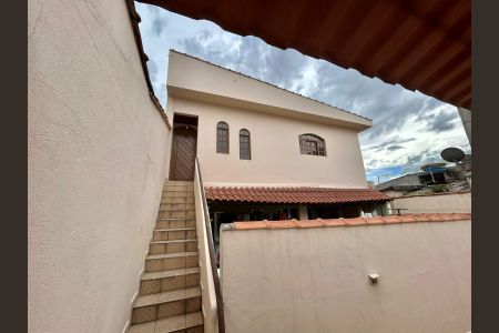 Casa para alugar com 70m², 2 quartos e 1 vaga Casa para alugar com 70m², 2 quartos e 1 vagaÁrea externa