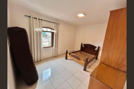 Casa para alugar com 70m², 2 quartos e 1 vaga Casa para alugar com 70m², 2 quartos e 1 vagaQuarto