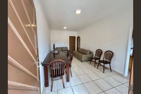 Casa para alugar com 70m², 2 quartos e 1 vaga Casa para alugar com 70m², 2 quartos e 1 vagaSala