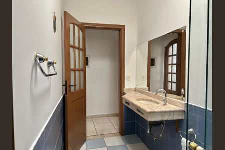 Casa para alugar com 70m², 2 quartos e 1 vaga Casa para alugar com 70m², 2 quartos e 1 vagaBanheiro