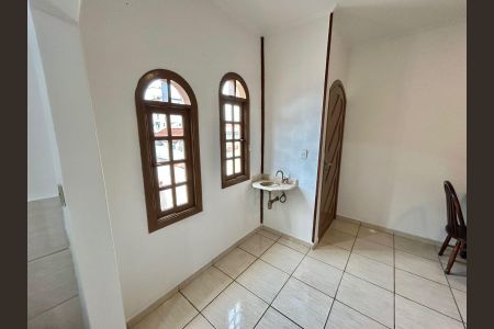 Casa para alugar com 70m², 2 quartos e 1 vaga Casa para alugar com 70m², 2 quartos e 1 vagaCozinha
