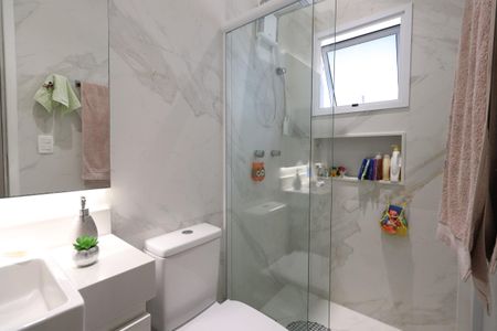 Casa à venda com 100m², 3 quartos e 2 vagasBanheiro da Suíte 1