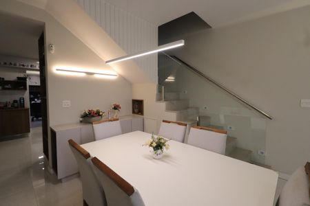 Casa à venda com 100m², 3 quartos e 2 vagasSala