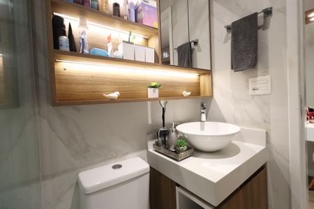 Casa à venda com 100m², 3 quartos e 2 vagasBanheiro da Suíte 3