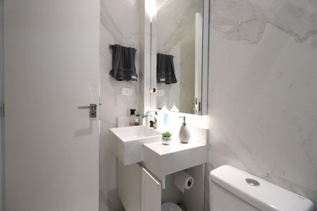 Casa à venda com 100m², 3 quartos e 2 vagasBanheiro da Suíte 1