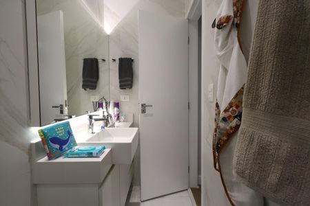 Casa à venda com 100m², 3 quartos e 2 vagasBanheiro da Suíte 2