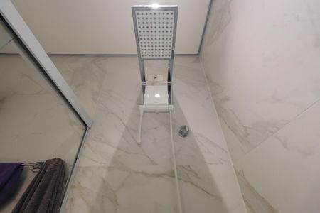 Casa à venda com 100m², 3 quartos e 2 vagasBanheiro da Suíte 3
