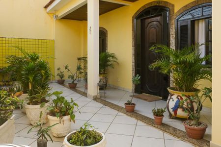 Casa de condomínio para alugar com 150m², 3 quartos e 3 vagas