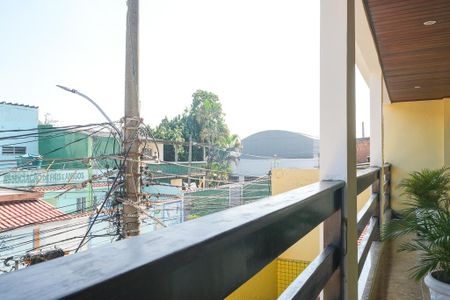 Casa de condomínio para alugar com 150m², 3 quartos e 3 vagas