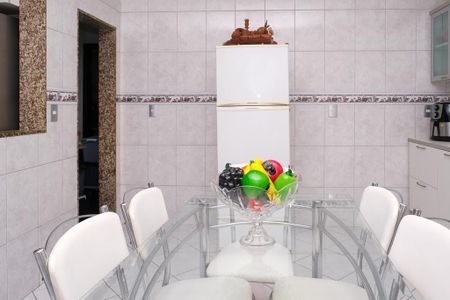 Casa de condomínio para alugar com 150m², 3 quartos e 3 vagas