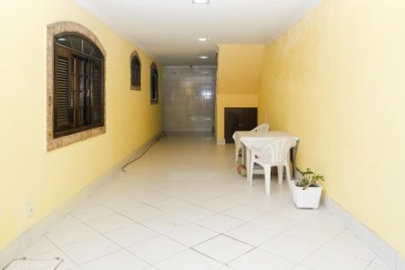 Casa de condomínio para alugar com 150m², 3 quartos e 3 vagas