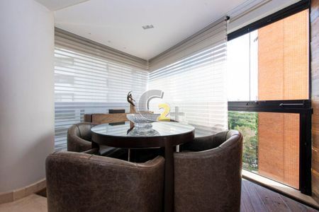 Apartamento à venda com 250m², 3 quartos e 4 vagas