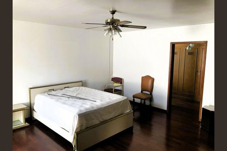 Casa à venda com 540m², 4 quartos e 6 vagas