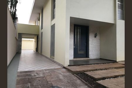 Casa à venda com 540m², 4 quartos e 6 vagas