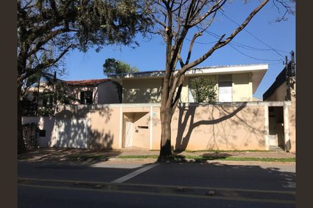 Casa à venda com 540m², 4 quartos e 6 vagas