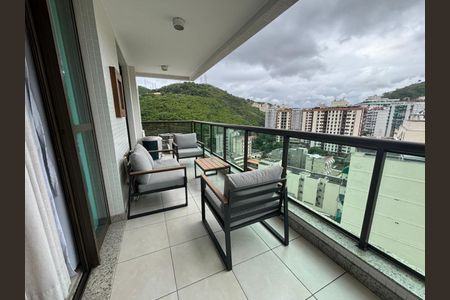 Apartamento à venda com 81m², 2 quartos e 1 vaga