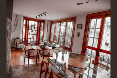 Casa à venda com 3 quartos, 194m² em Jardim dos Estados, São Paulo