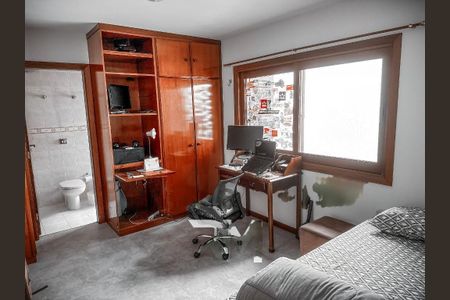 Casa à venda com 194m², 3 quartos e 4 vagas