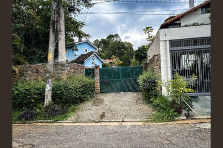 Casa à venda com 194m², 3 quartos e 4 vagas