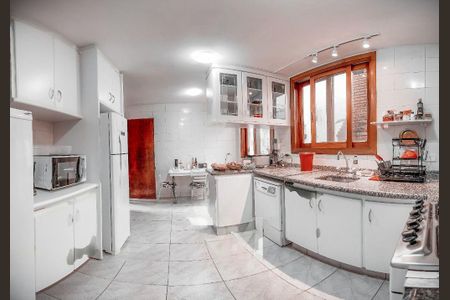 Casa à venda com 194m², 3 quartos e 4 vagas