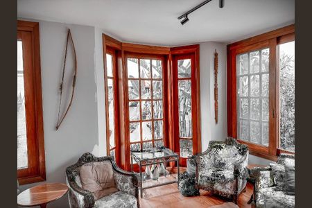 Casa à venda com 194m², 3 quartos e 4 vagas
