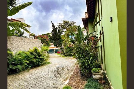 Casa à venda com 194m², 3 quartos e 4 vagas