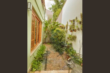 Casa à venda com 194m², 3 quartos e 4 vagas