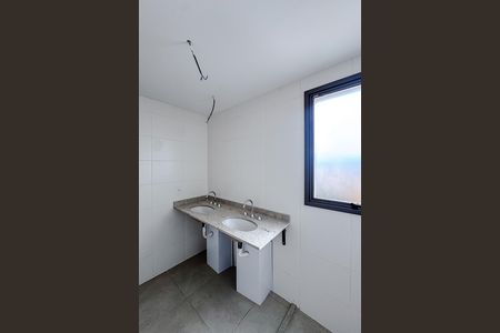 Apartamento à venda com 140m², 3 quartos e 2 vagasBanheiro da Suíte 1