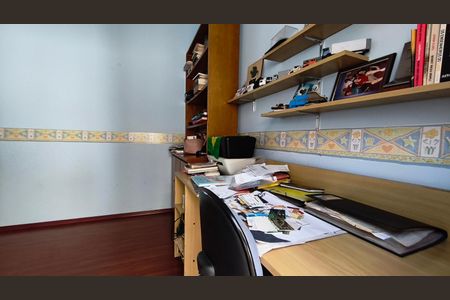 Casa de condomínio à venda com 140m², 3 quartos e 1 vaga