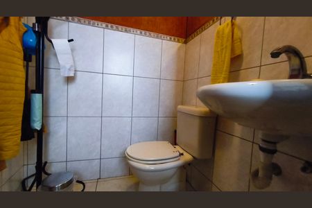 Casa de condomínio à venda com 140m², 3 quartos e 1 vaga Casa de condomínio à venda com 140m², 3 quartos e 1 vagaLavabo