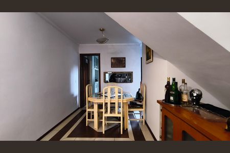 Casa de condomínio à venda com 140m², 3 quartos e 1 vaga Casa de condomínio à venda com 140m², 3 quartos e 1 vagaSala