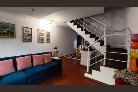 Sala de casa de condomínio à venda com 3 quartos, 140m² em Paraíso, São Paulo