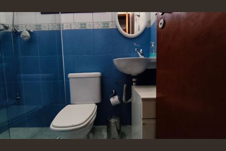 Casa de condomínio à venda com 140m², 3 quartos e 1 vaga Casa de condomínio à venda com 140m², 3 quartos e 1 vagaBanheiro