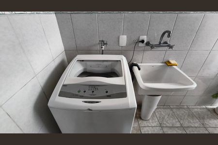 Casa de condomínio à venda com 140m², 3 quartos e 1 vaga Casa de condomínio à venda com 140m², 3 quartos e 1 vagaÁrea de Serviço