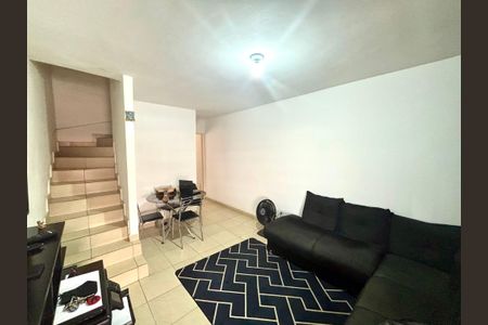 Sala de casa para alugar com 2 quartos, 68m² em Jardim Sao Miguel, Ferraz de Vasconcelos